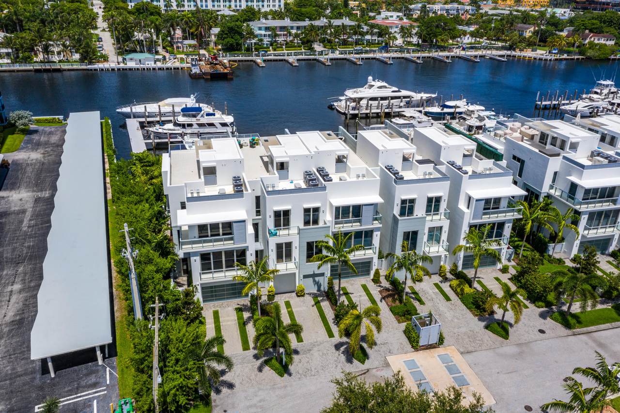 136 Macfarlane Drive - Photo 1