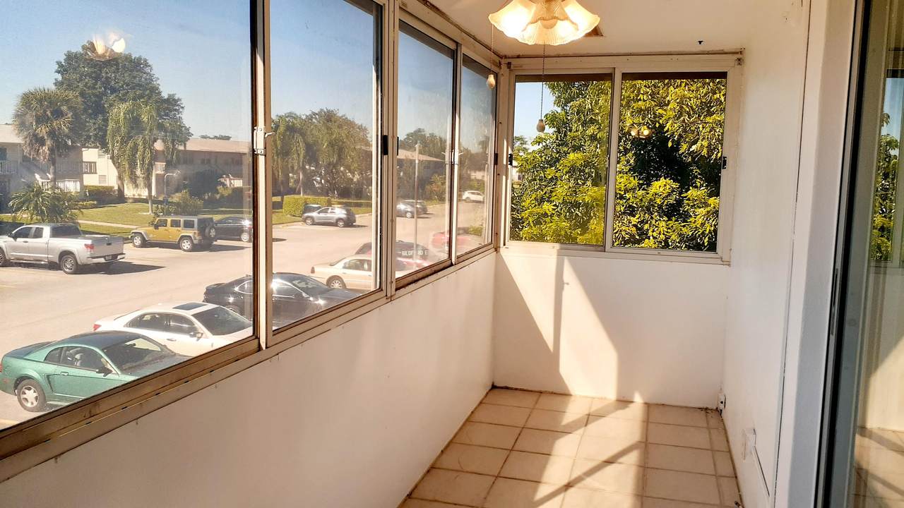 122 Bedford - Photo 1