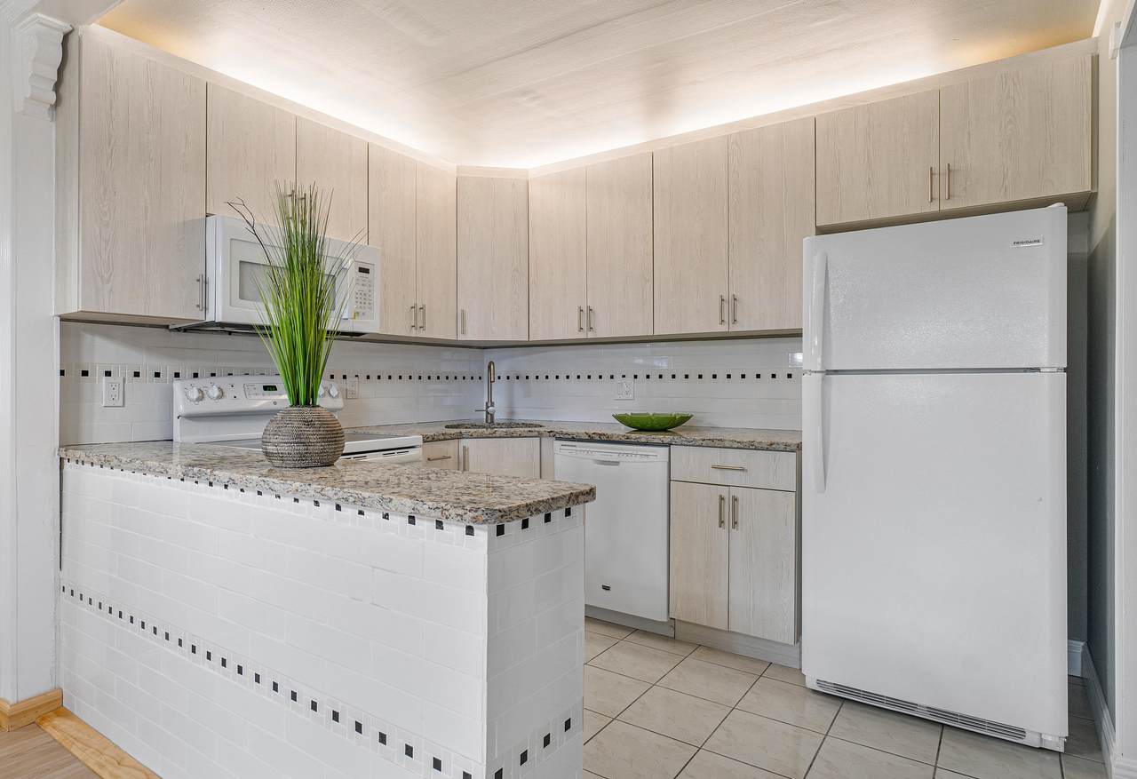 3625 La Aires Court - Photo 1