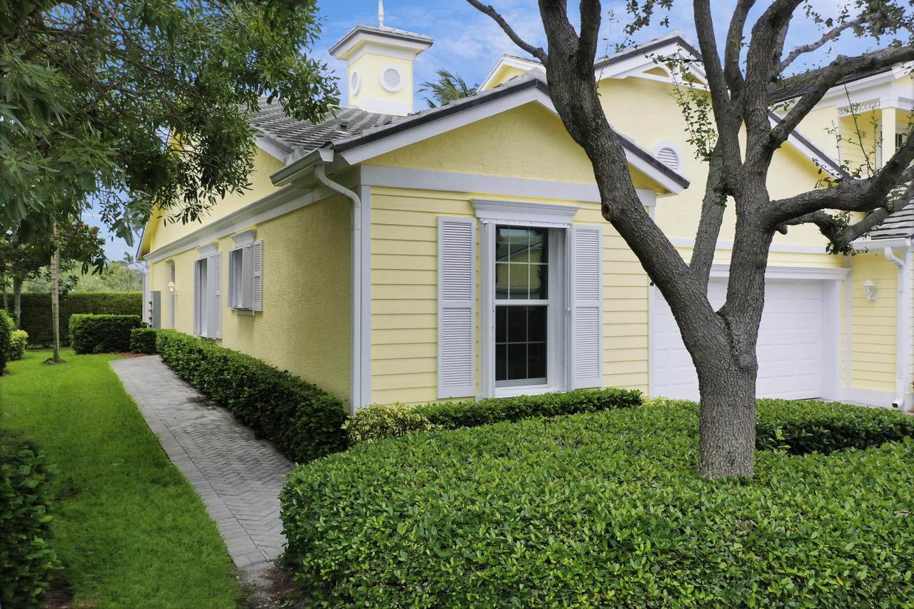 506 Mariner Bay Boulevard - Photo 1