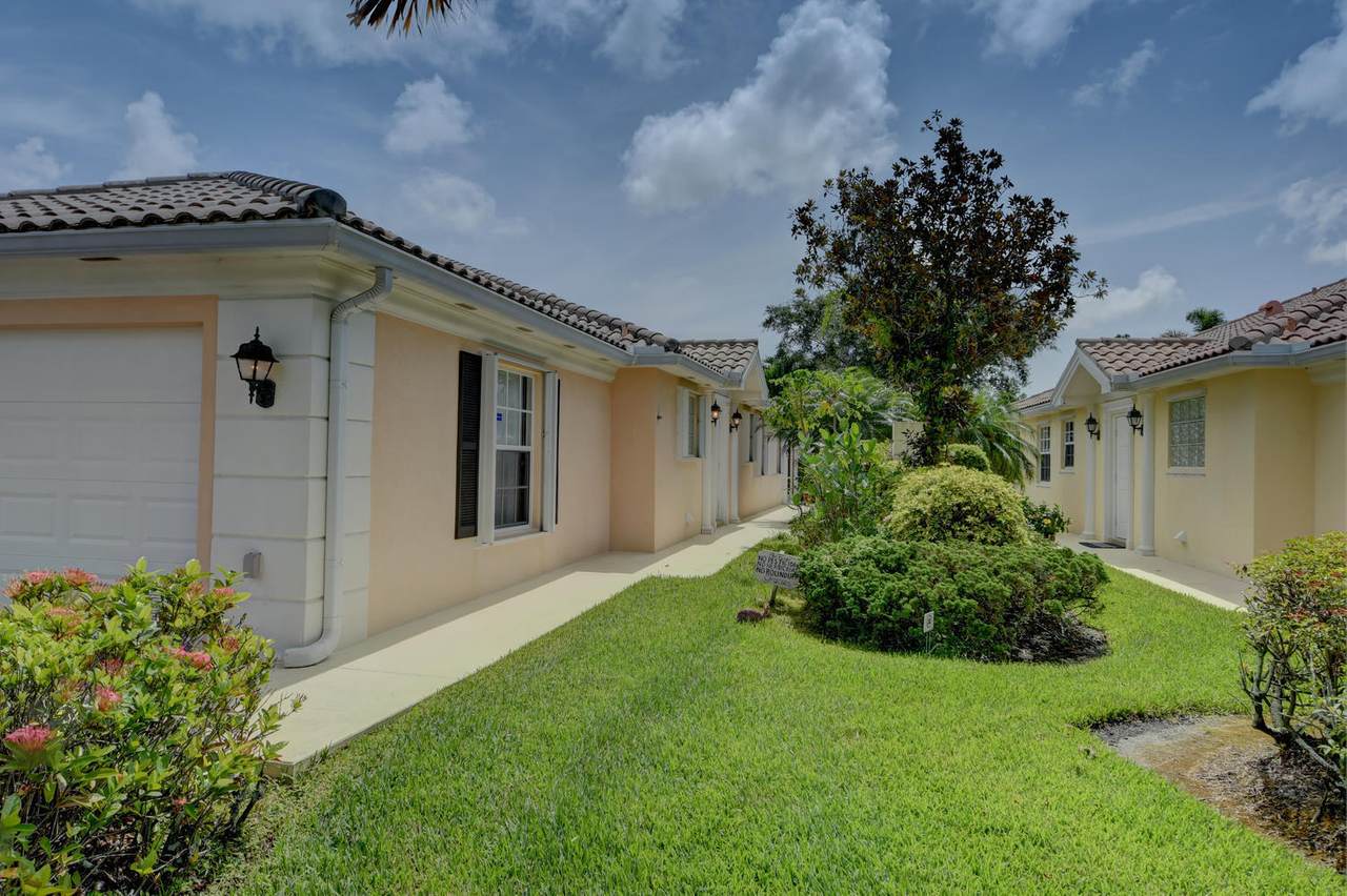8753 Retreat Drive - Photo 1