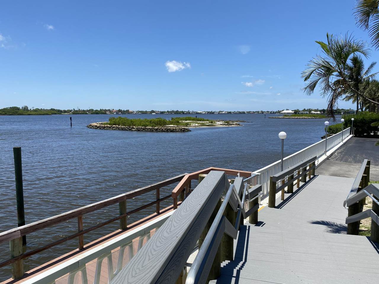 2505 Ocean Boulevard - Photo 1
