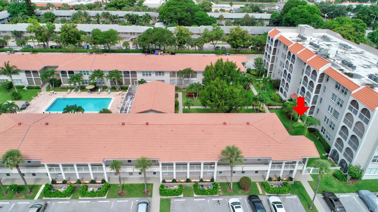 250 20th Street - Photo 1