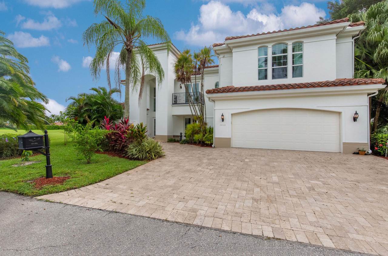 2410 Muir Circle - Photo 1
