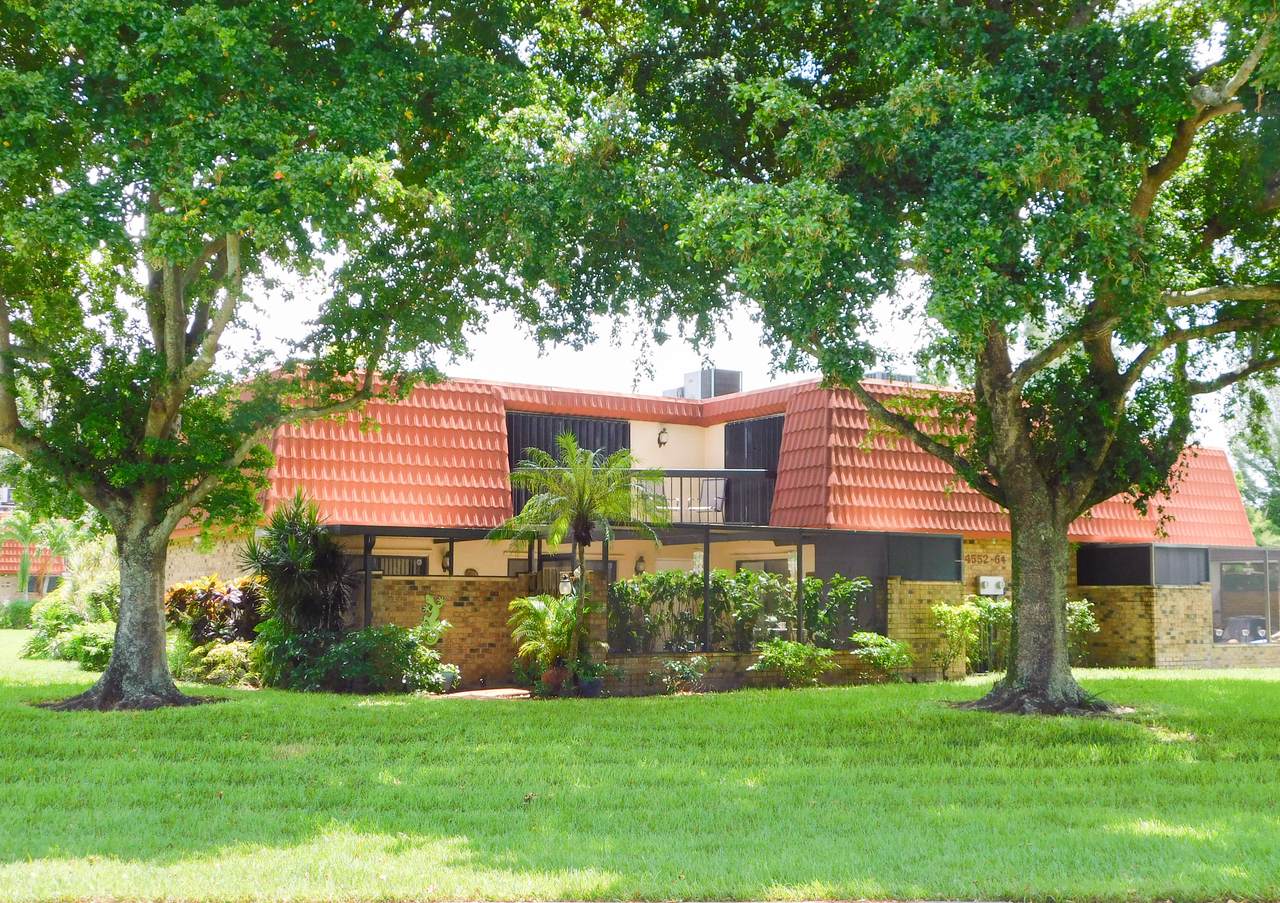 4556 Suburban Pines Drive - Photo 1