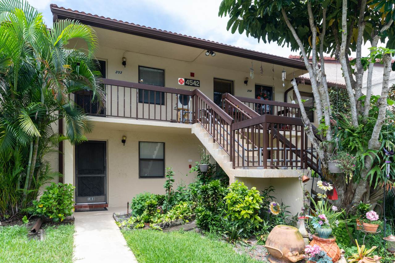 4542 Lucerne Lakes Boulevard - Photo 1