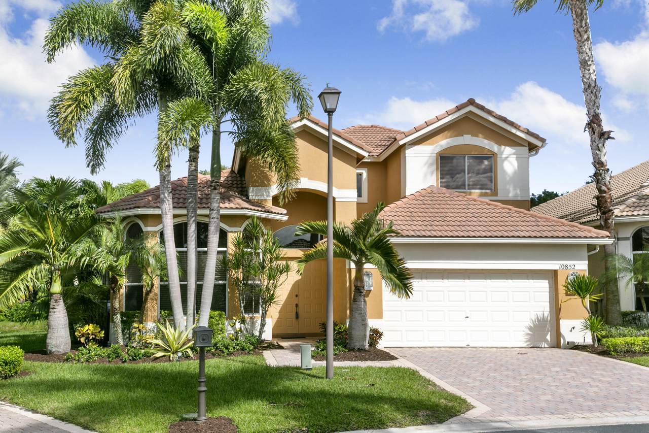 10852 Grande Boulevard - Photo 1