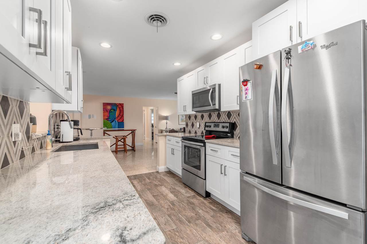 2537 Wilda Street - Photo 1