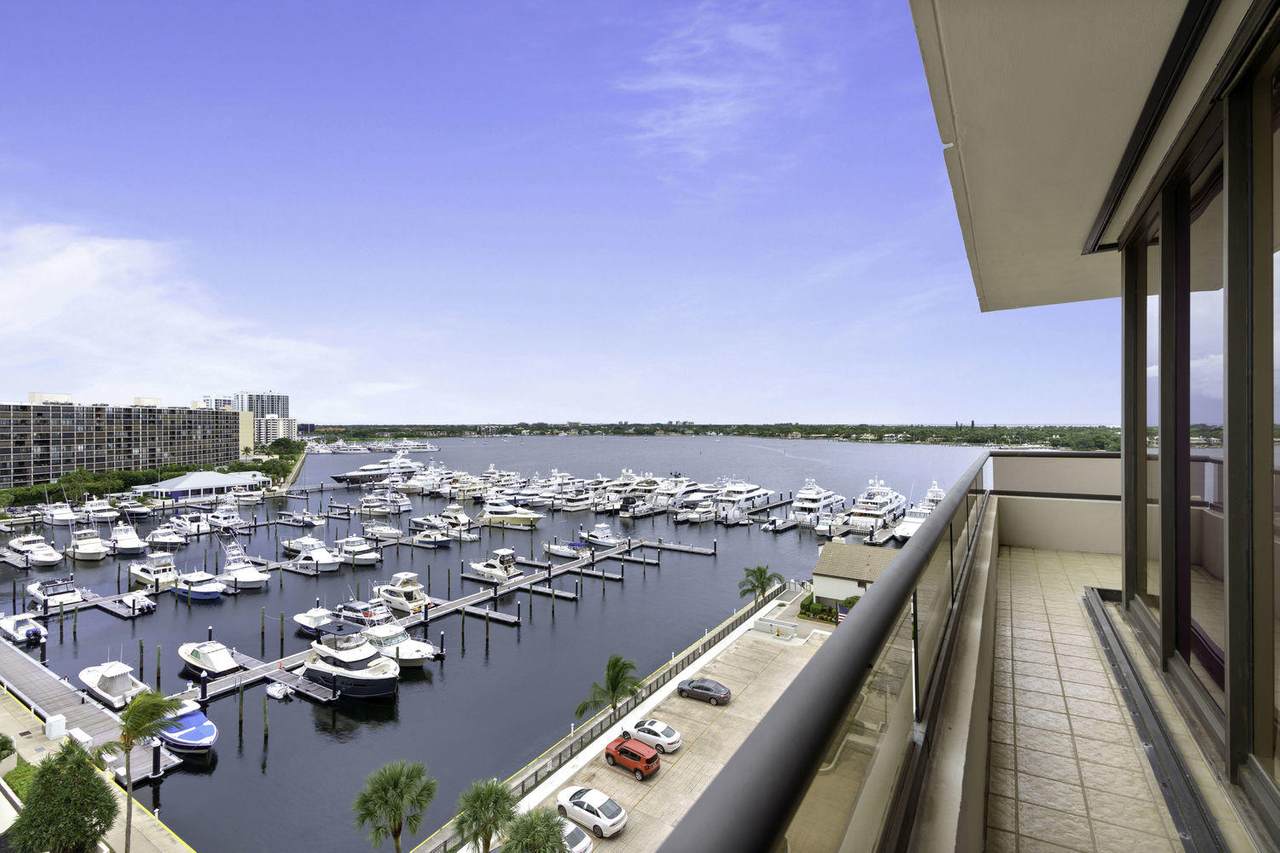 100 Lakeshore Drive - Photo 1