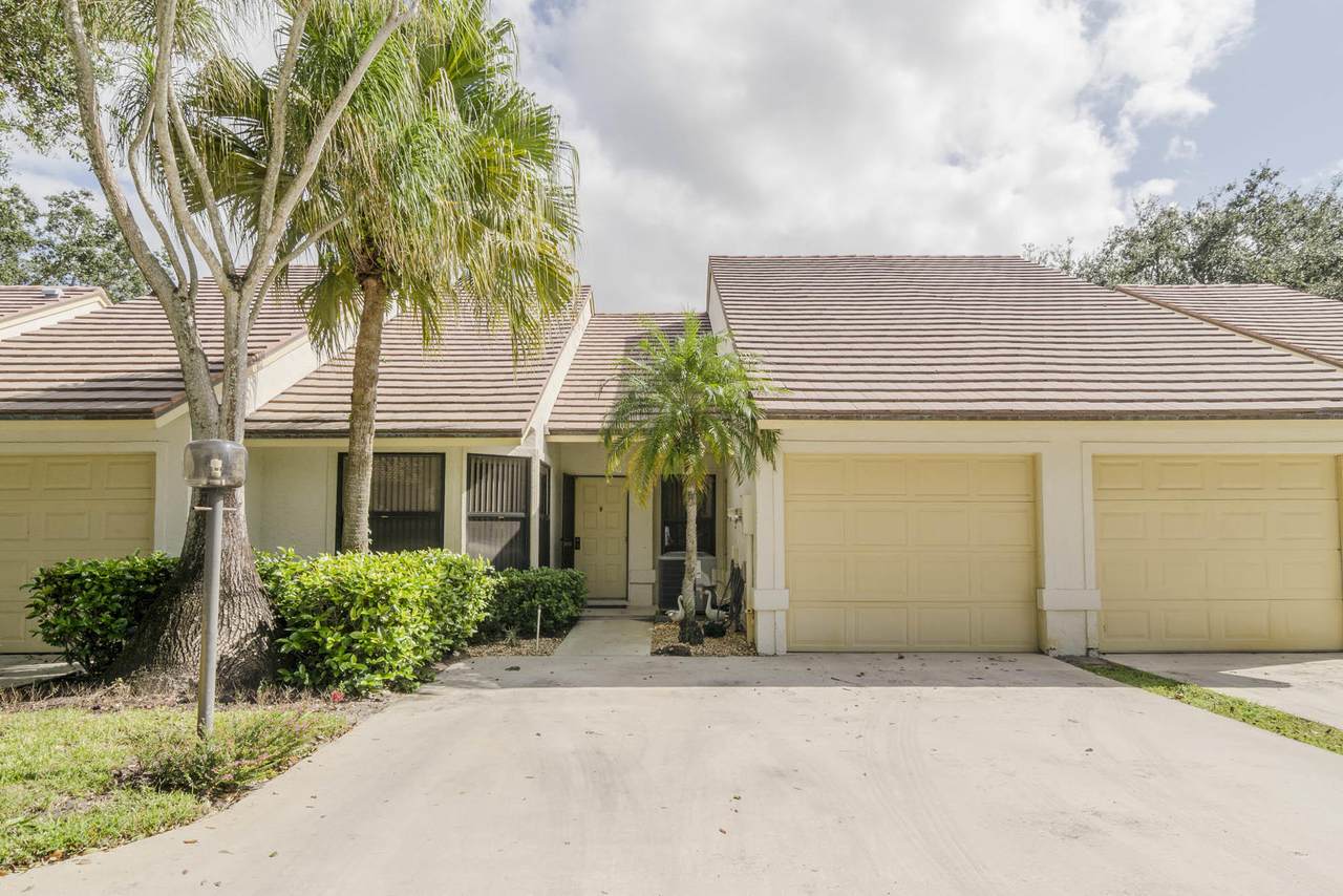 703 Saint Giles Court - Photo 1