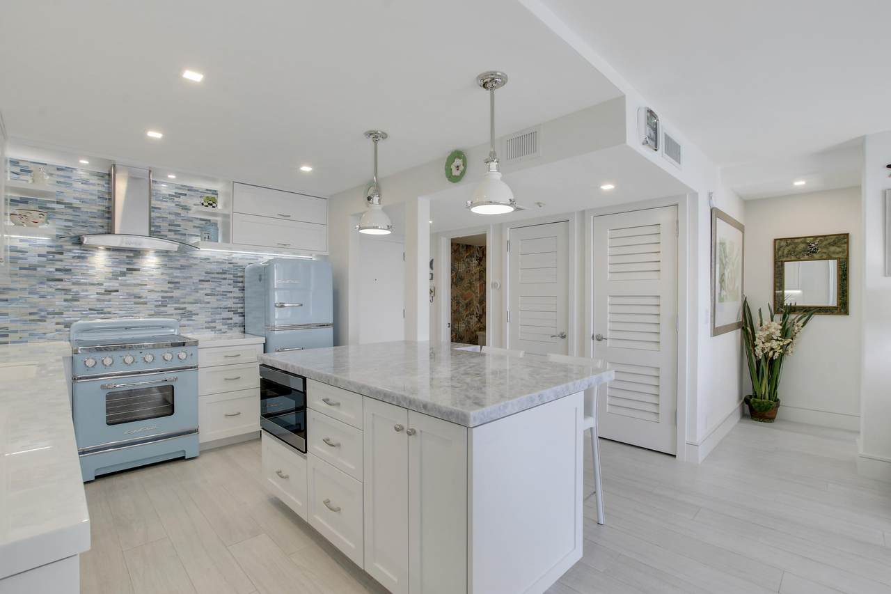 5440 Ocean Drive - Photo 1