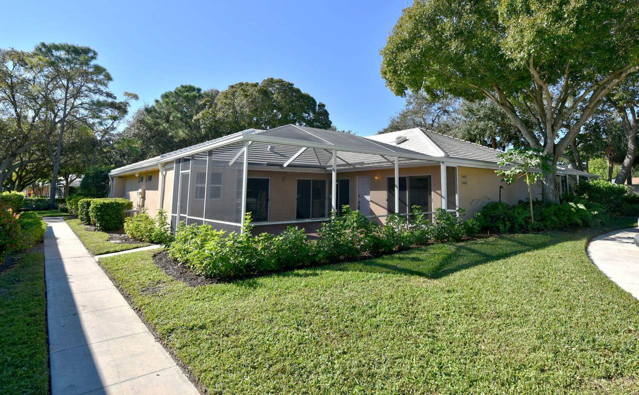 4402 Lakemont Court - Photo 1