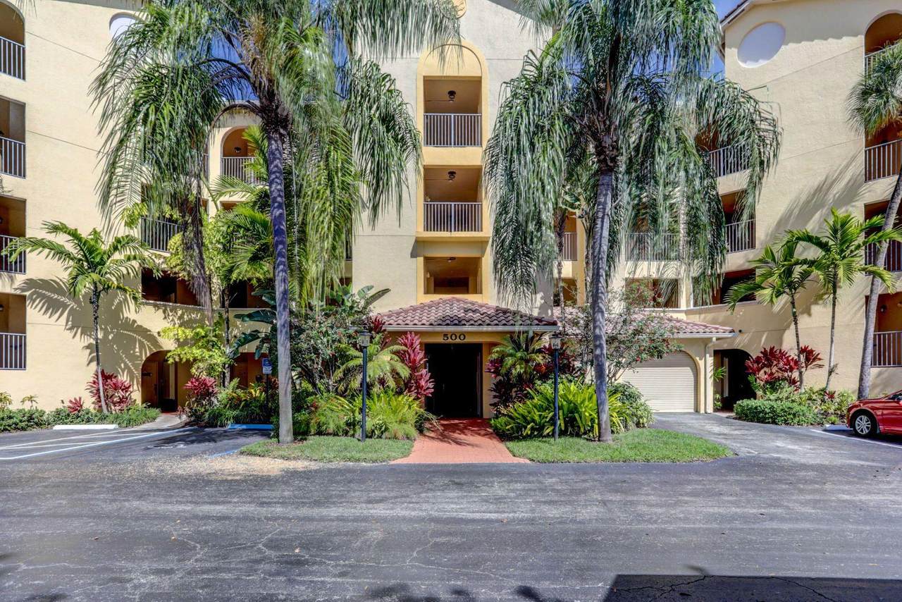 500 Uno Lago Drive - Photo 1
