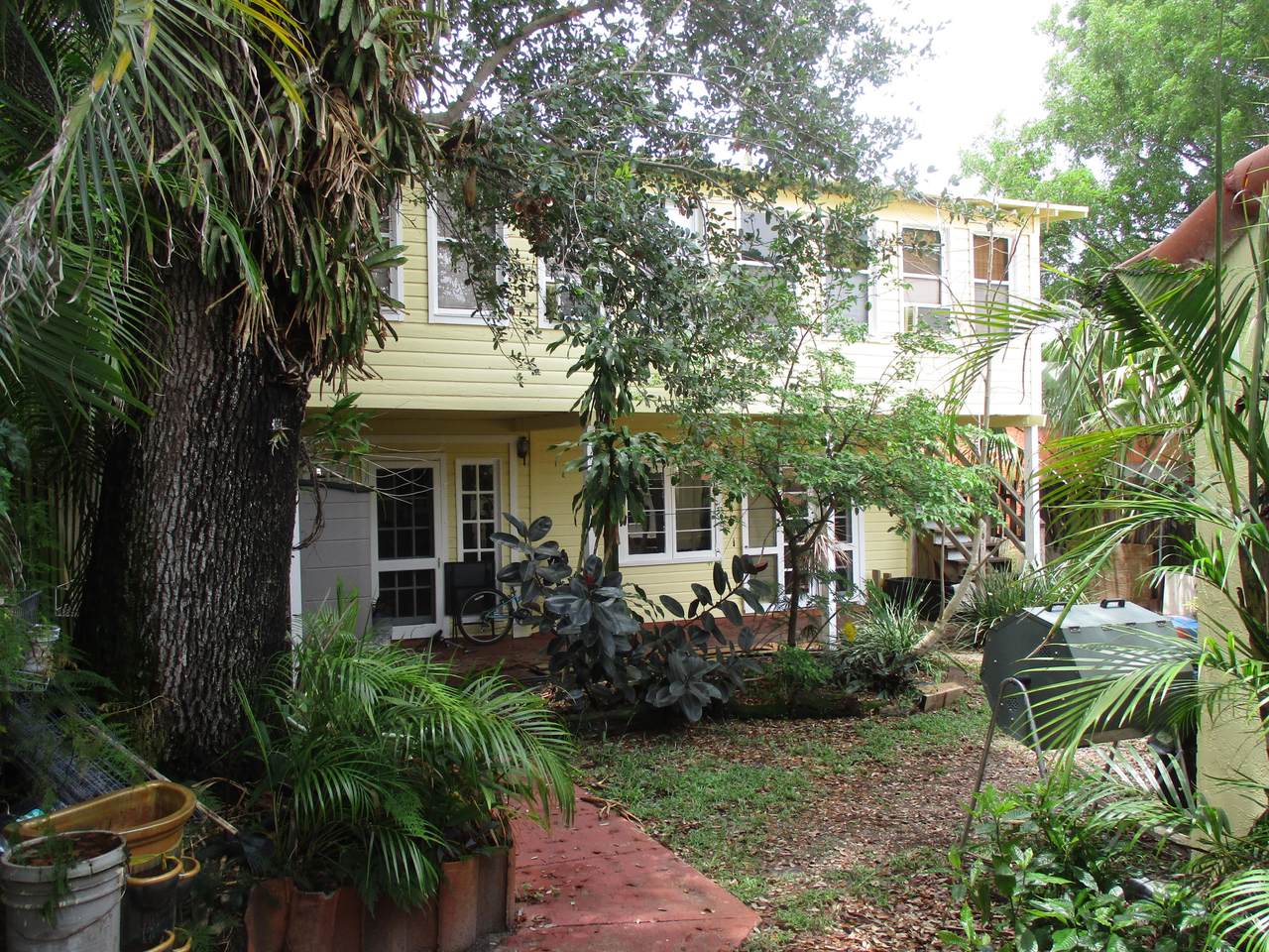 734 Newark Street - Photo 1