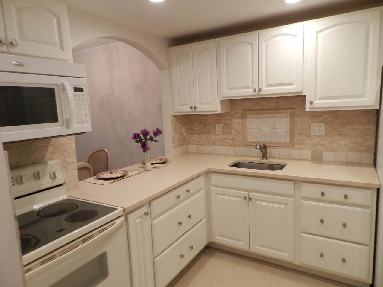 2615 Garden Drive N - Photo 1