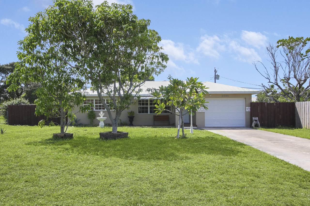 6585 Osborne Drive - Photo 1