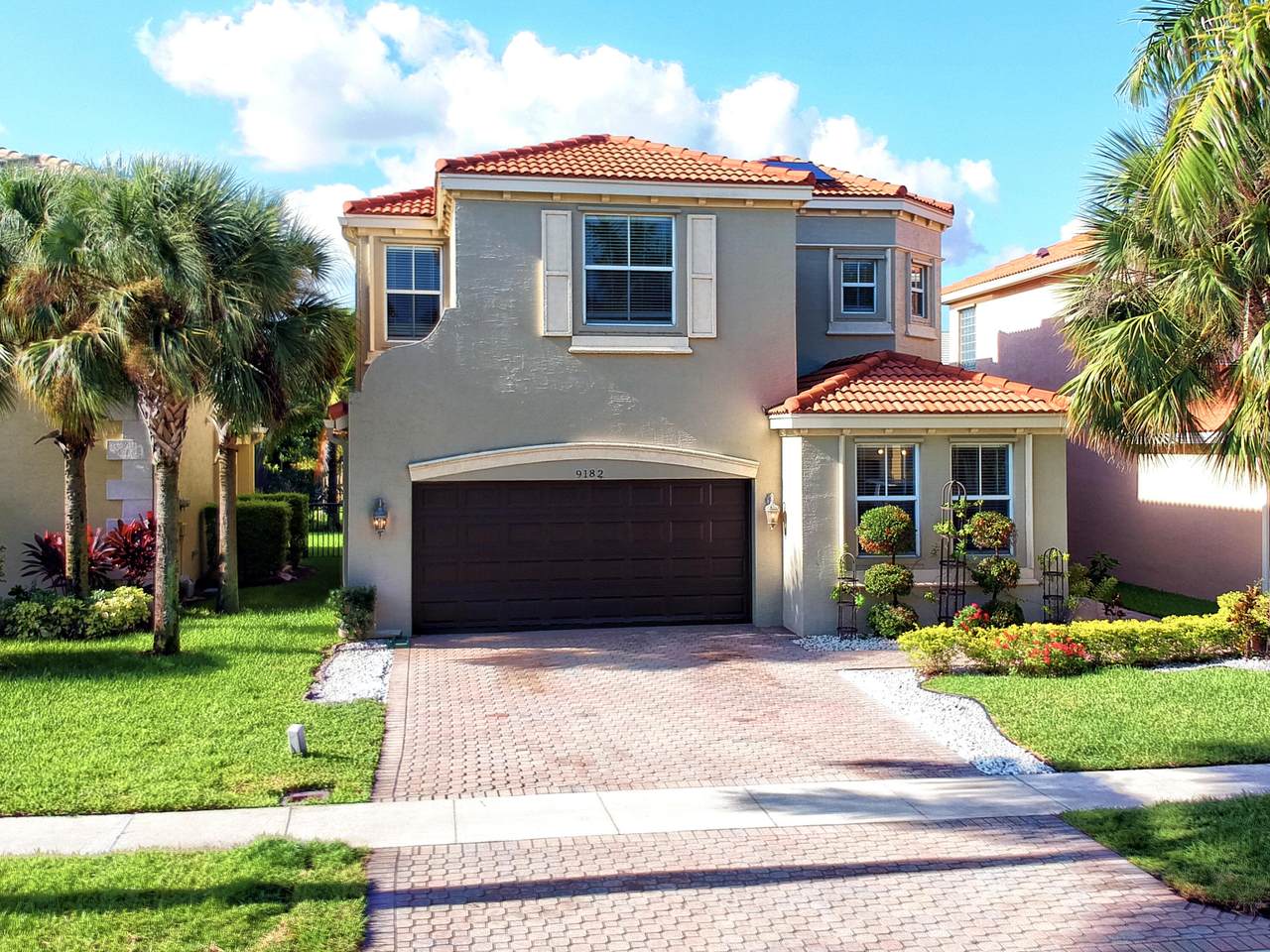9182 Dupont Place - Photo 1