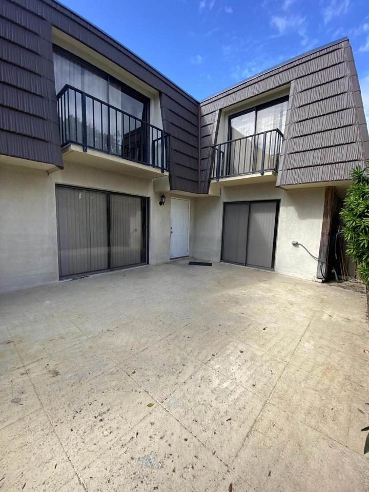 1415 14th Court - Photo 1