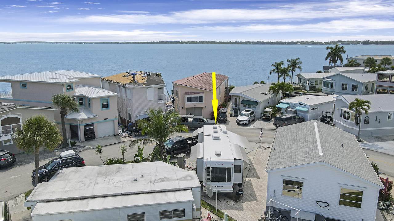 1403 Nettles Boulevard - Photo 1