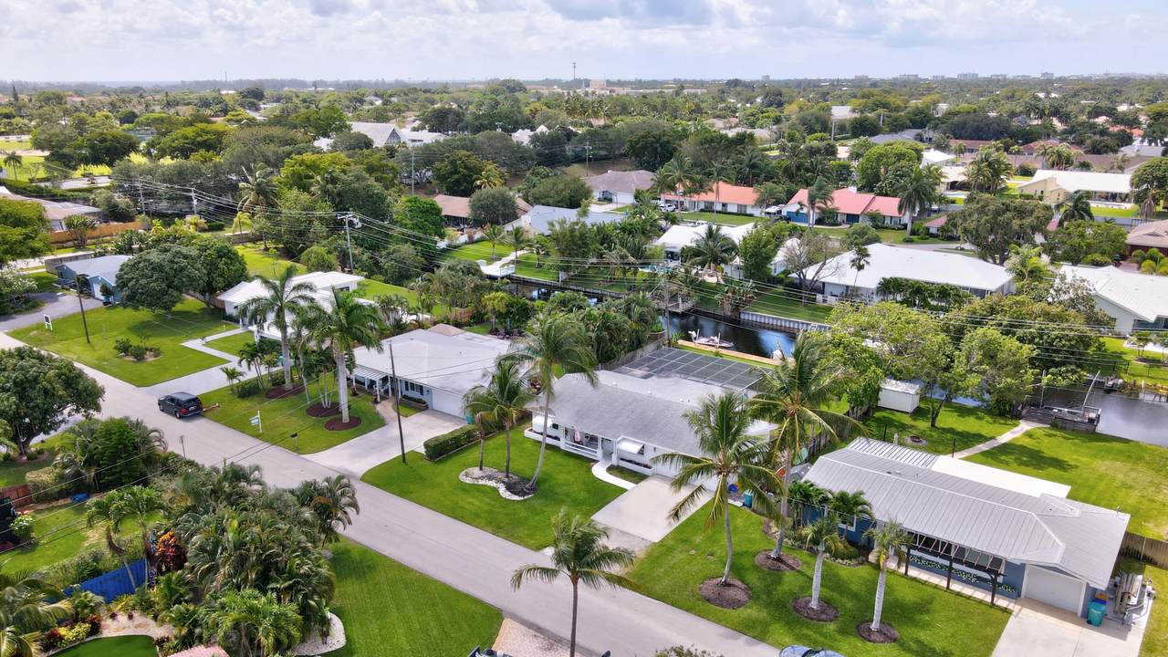 814 Mission Hill Road - Photo 1