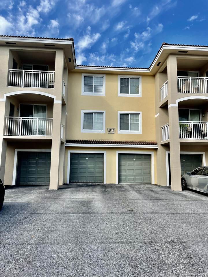 6530 Emerald Dunes Drive - Photo 1