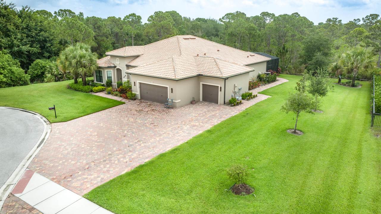 669 Pristine Drive - Photo 1