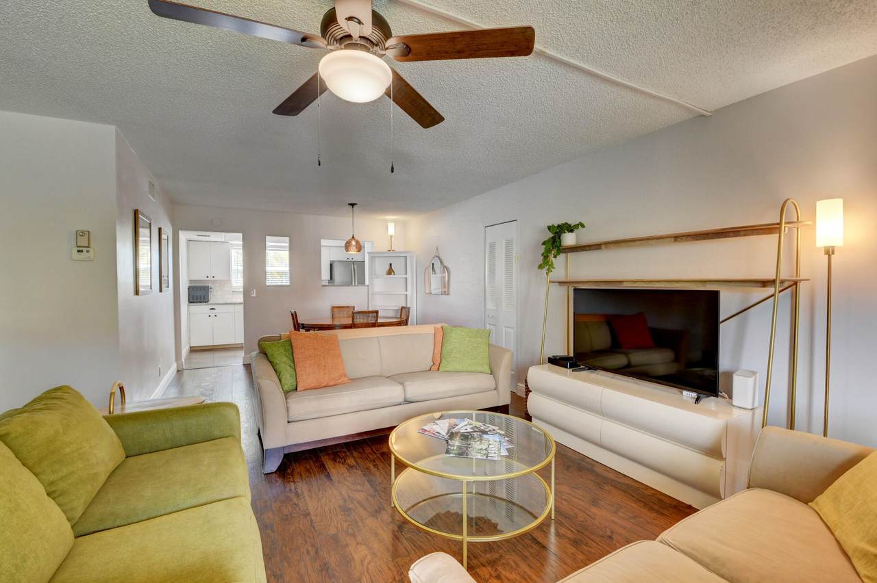 2039 Seacrest Boulevard - Photo 1