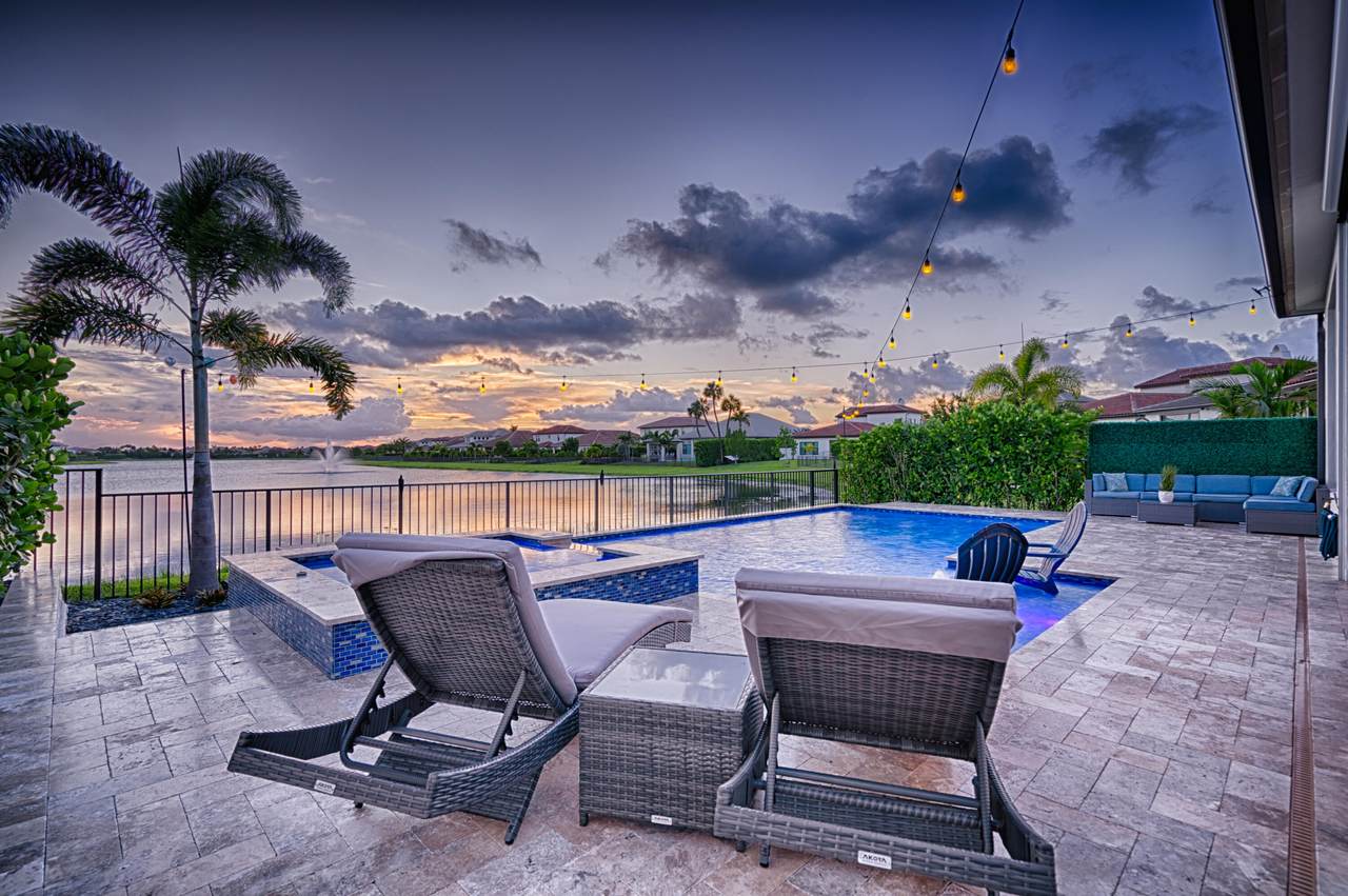 9060 Grand Prix Lane - Photo 1