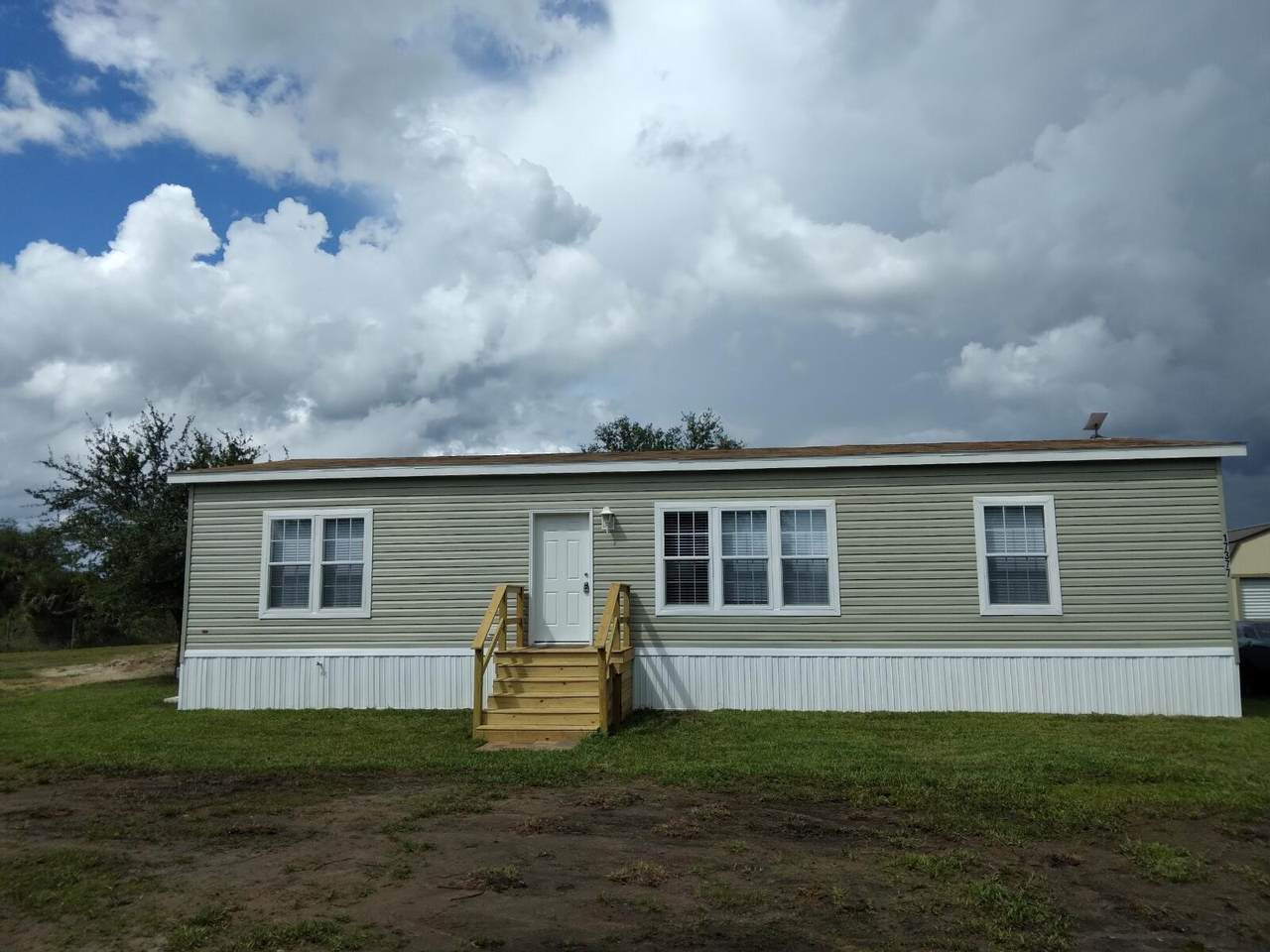 17377 290th Street - Photo 1