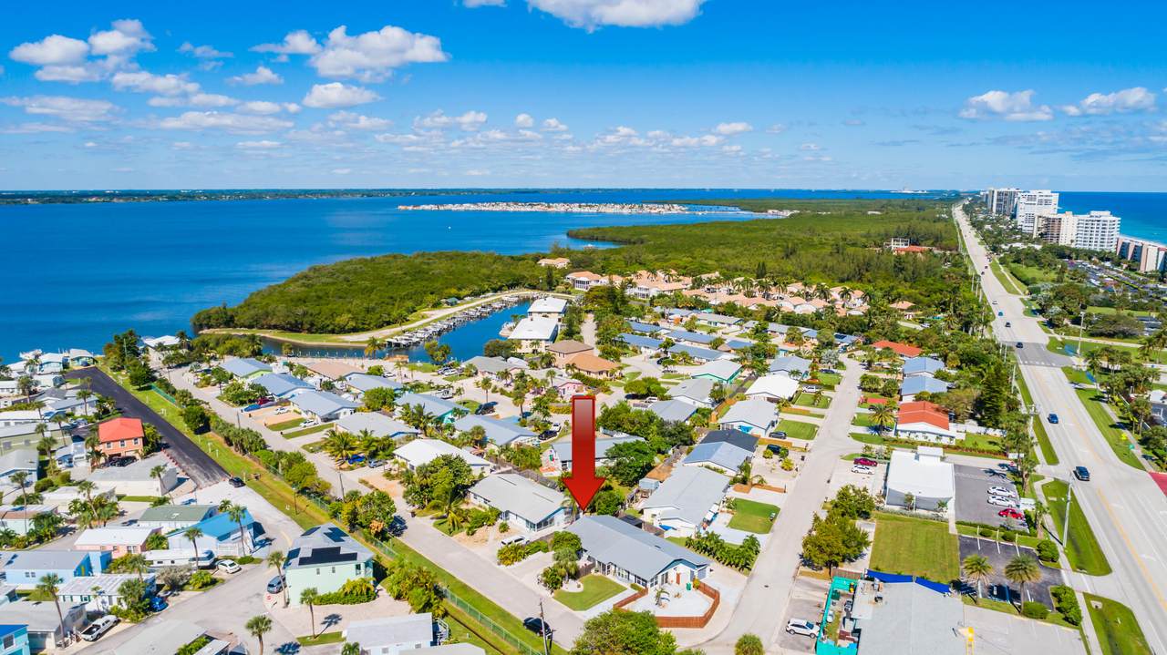 89 Las Olas Drive - Photo 1