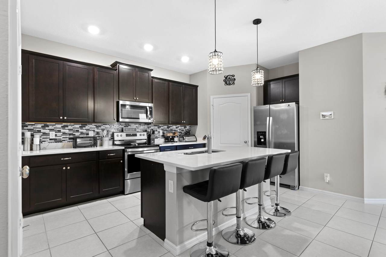 1617 Merriment Way - Photo 1