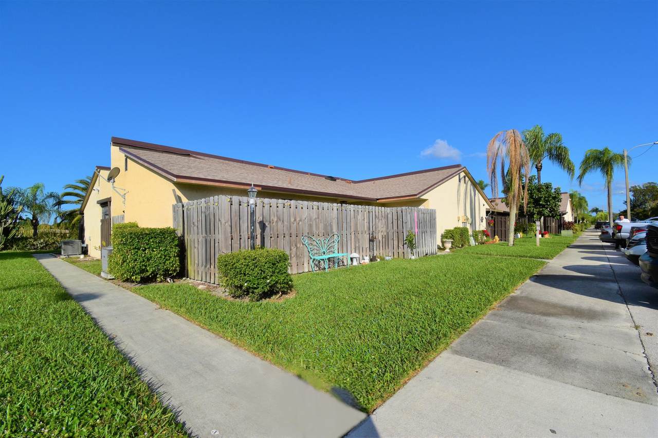 4004 Waterview Circle - Photo 1