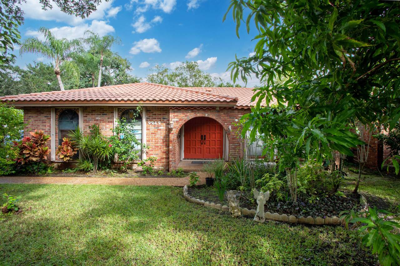 9949 Ramblewood Drive - Photo 1