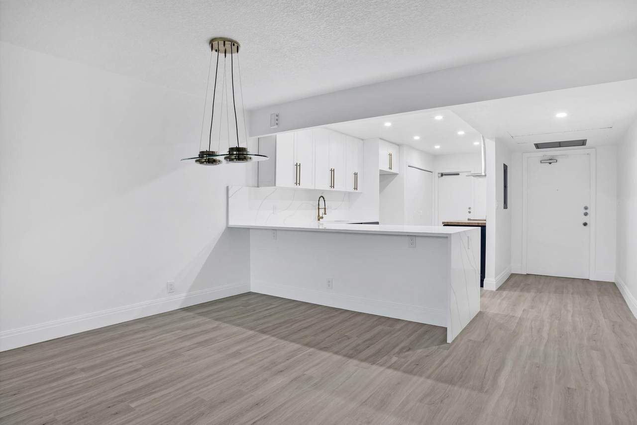 2751 Palm Aire Drive - Photo 1