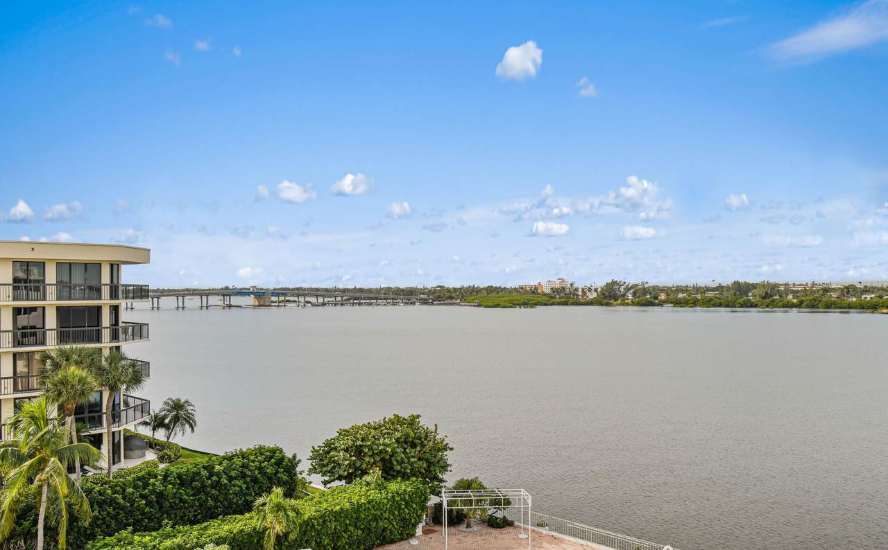 2773 Ocean Boulevard - Photo 1
