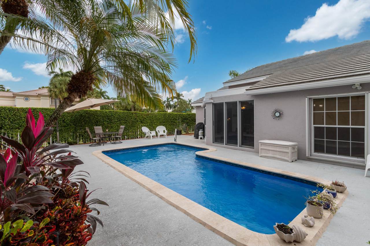 20989 Avenel Run - Photo 1