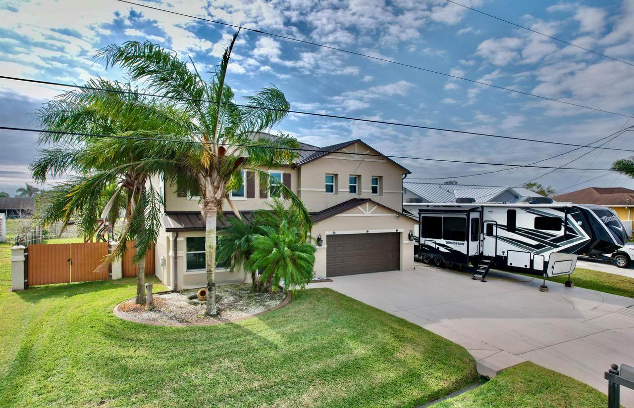 410 Jeanne Avenue - Photo 1