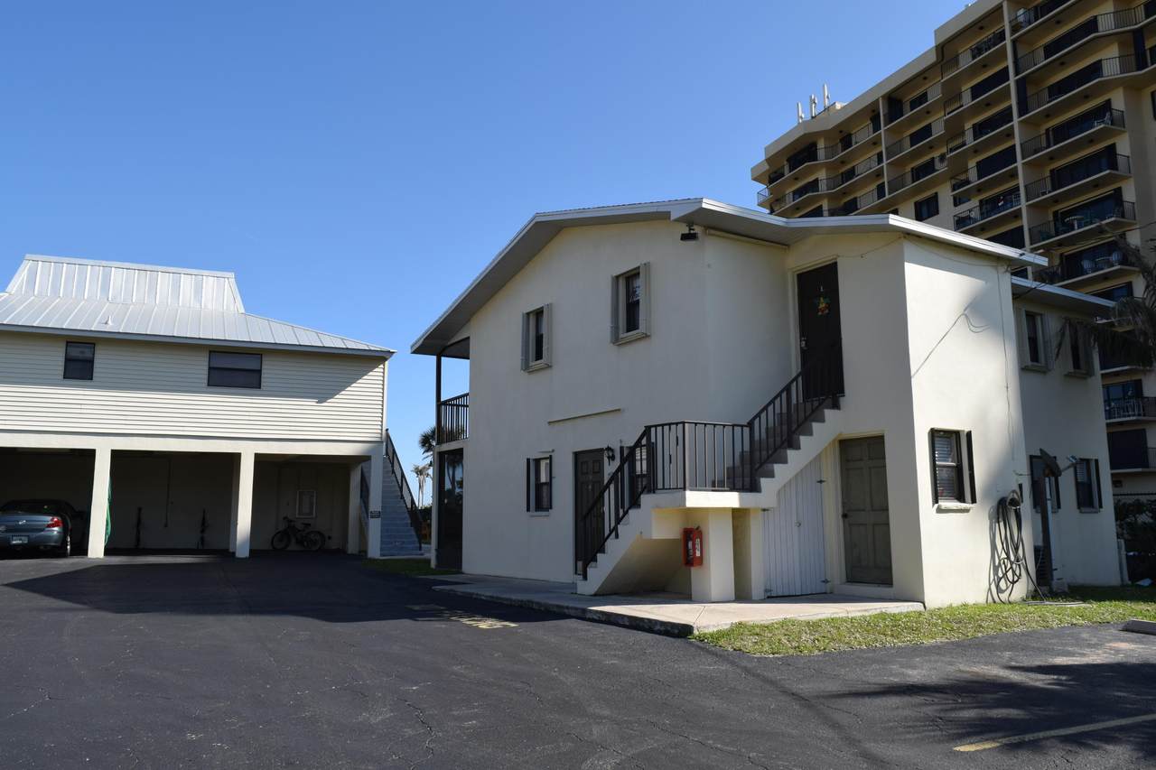 715 Ocean Drive - Photo 1