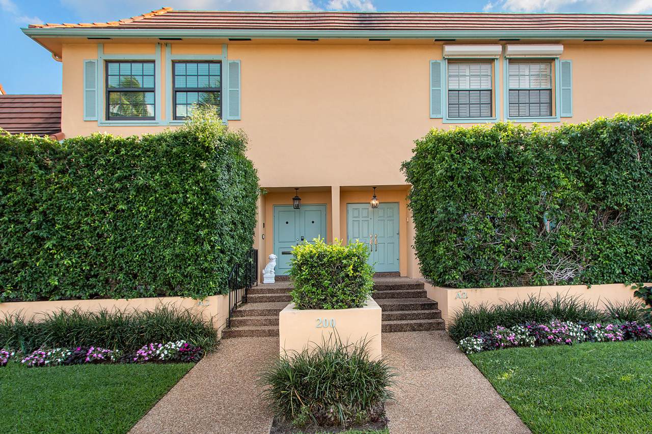 200 Everglade Avenue - Photo 1