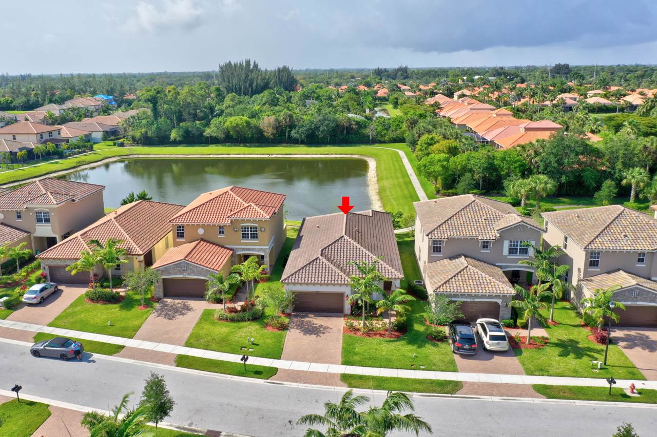 4784 Capital Drive - Photo 1