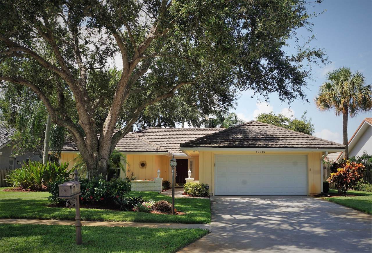 12915 La Rochelle Circle - Photo 1