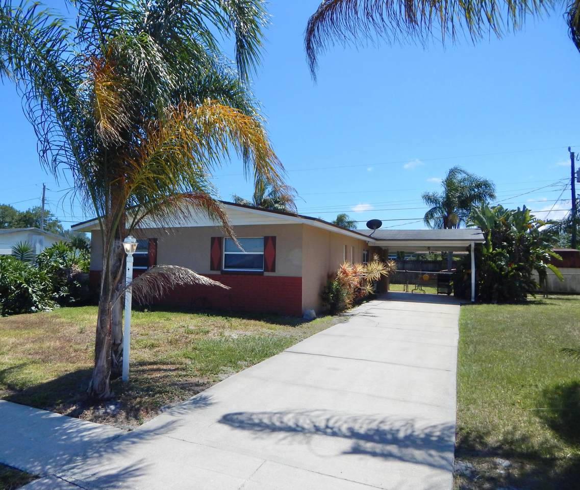1977 Barkley Avenue - Photo 1