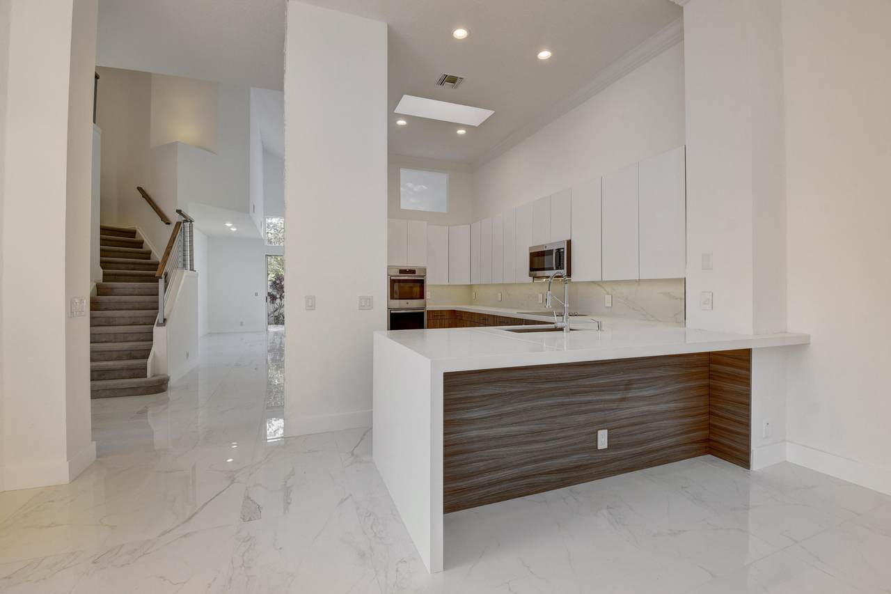 3295 53rd Circle - Photo 1