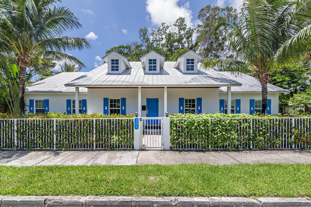 308 Greenwood Drive - Photo 1