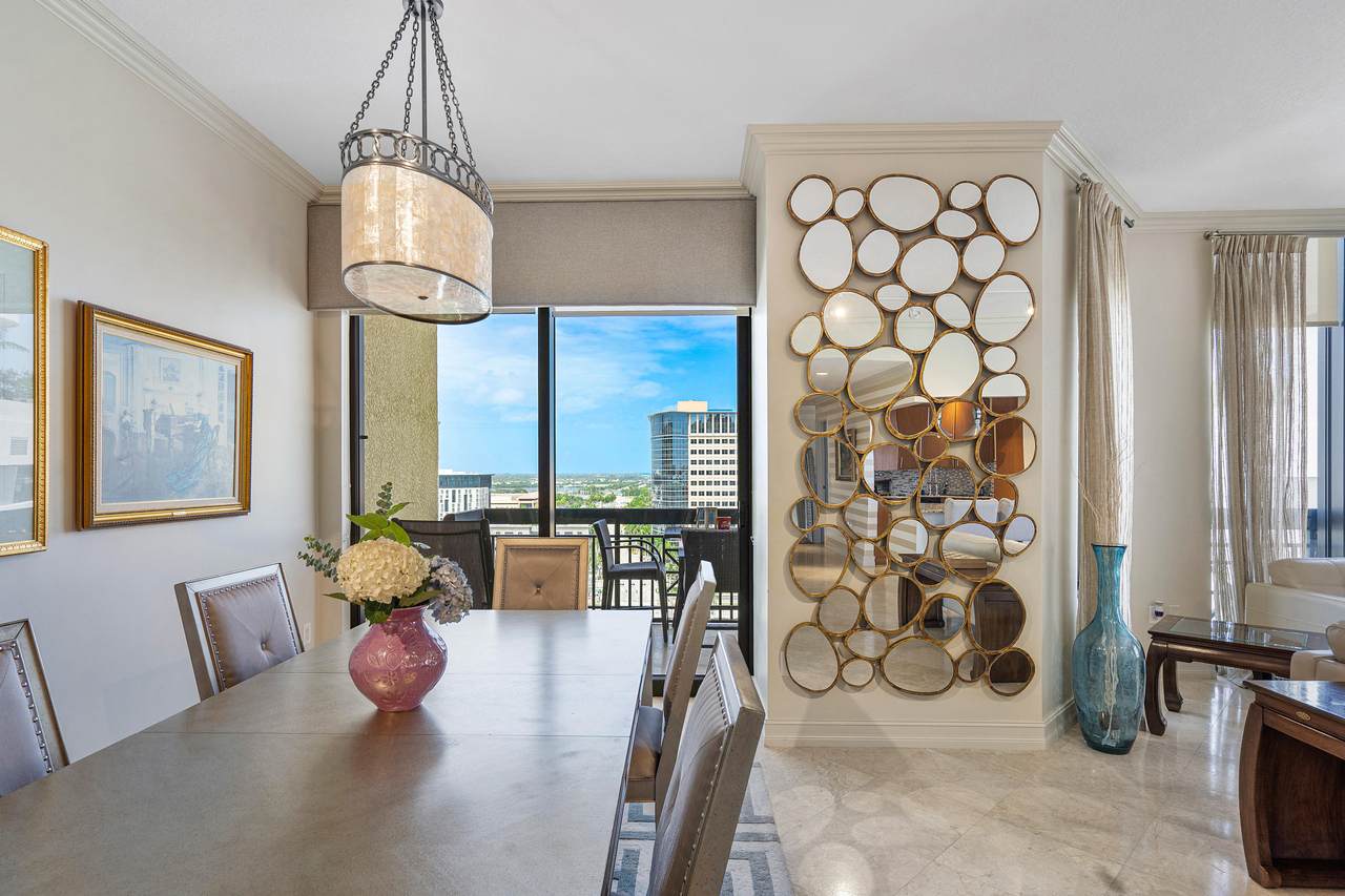 701 Olive Avenue - Photo 1