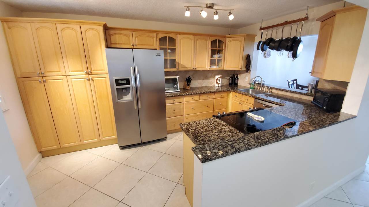 2070 Homewood Boulevard - Photo 1