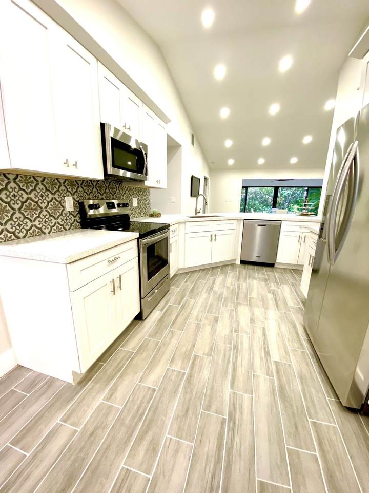 5040 Pine Drive - Photo 1