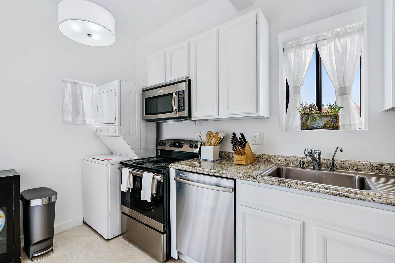 210 Sunset Avenue - Photo 1