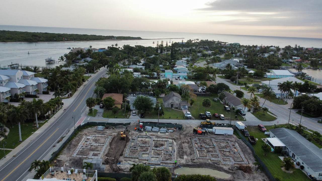 107 Desota Street - Photo 1