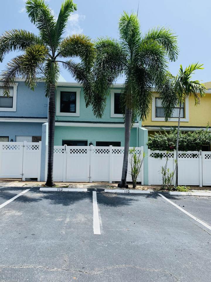 110 12 Avenue - Photo 1